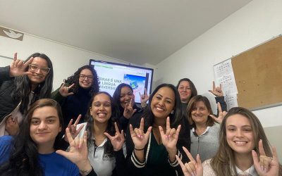 Aprendizagem da linguagem em Libras