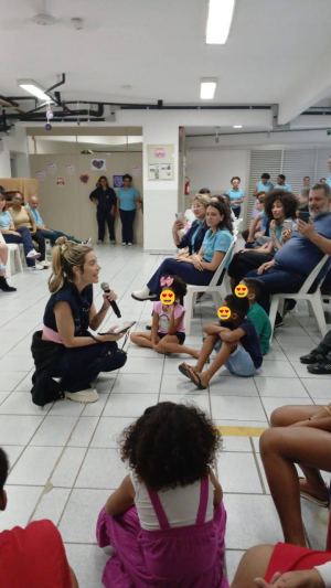 Visita da Luiza Possi no Dia das Crianças